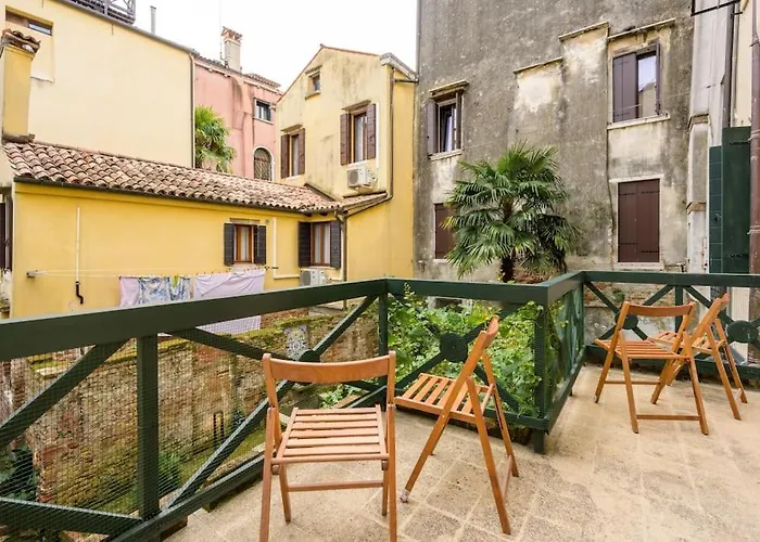 Borgo Canal View By Sarlux * Wenecja