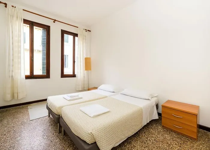 Borgo Canal View By Sarlux Apartament